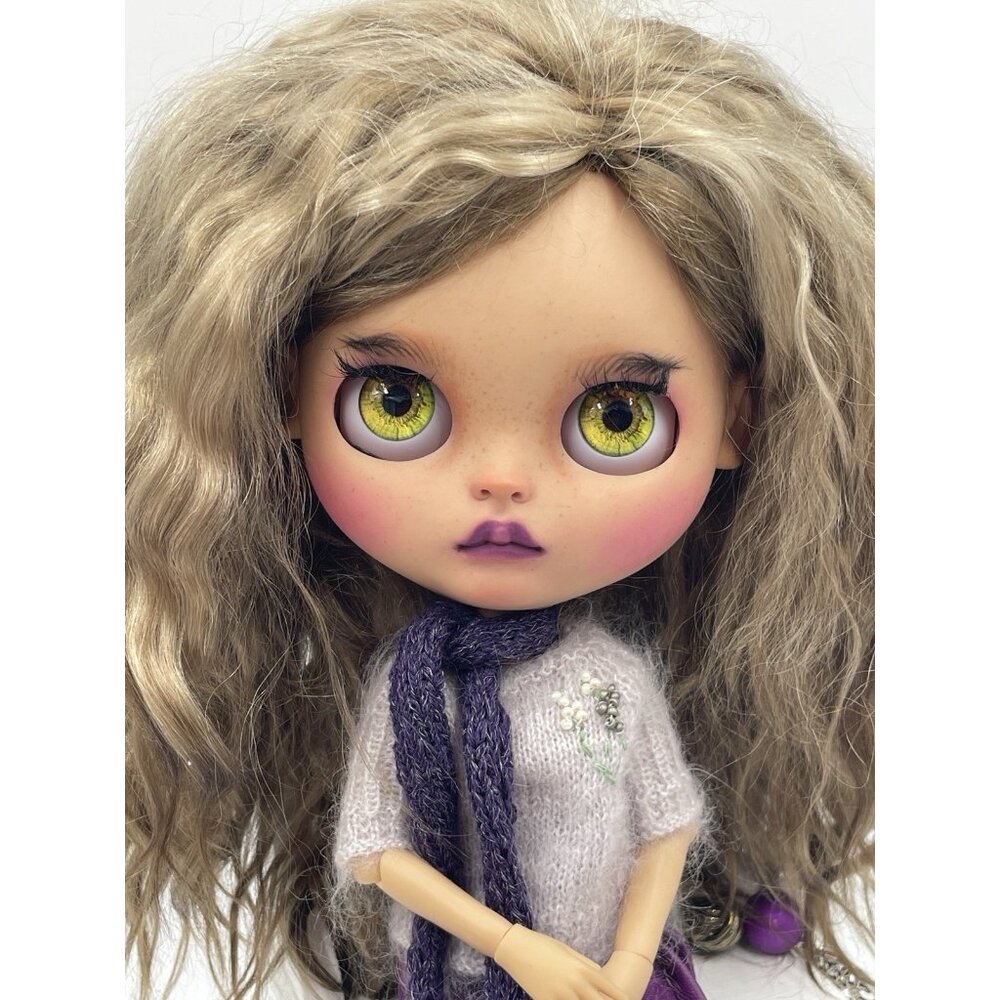 Custom OOAK Blythe TBL Factory Doll by Arkhippo 2022 - Picture 14 of 16